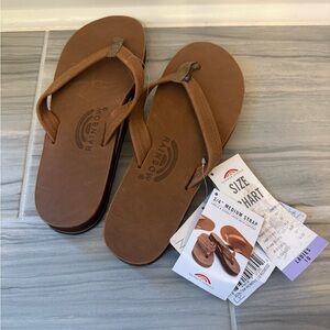 NWT Size 10 Rainbow Sandals (Women) Redwood 3/4”
